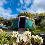 A Magical Cosy Garden Yurt Gasthof Tranaha