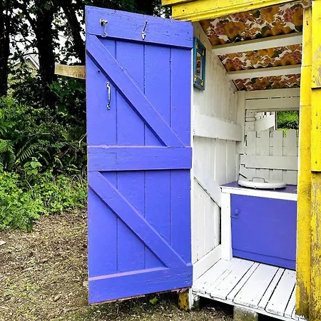 Pensionat A Magical Cosy Garden Yurt Whiddy Island