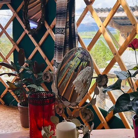 A Magical Cosy Garden Yurt 3* Tranaha